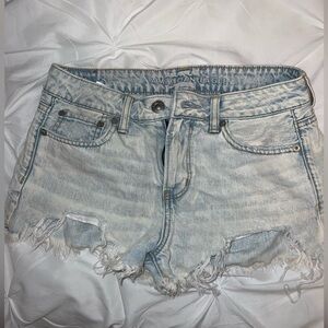 American Eagle women’s jean shorts